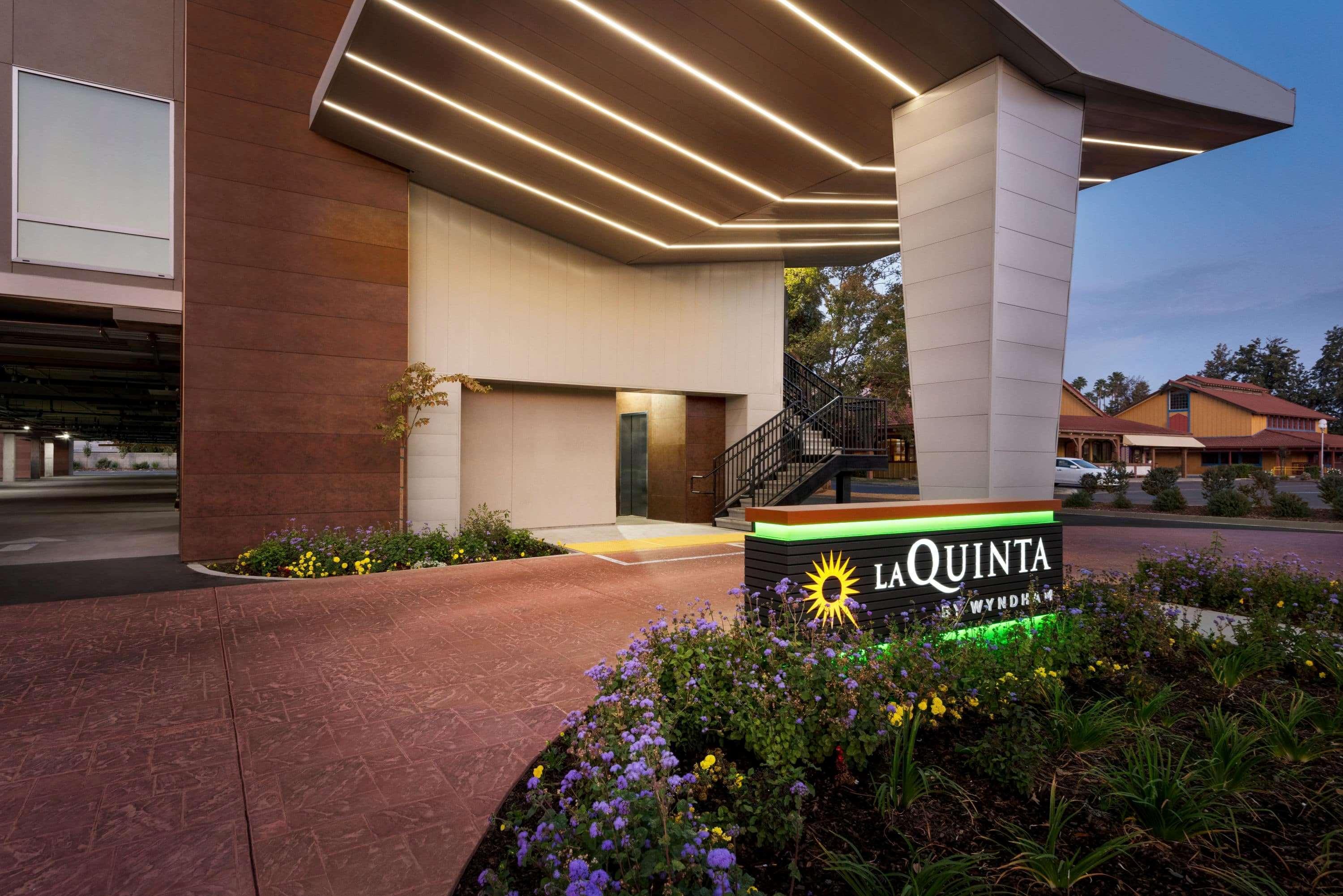 La Quinta By Wyndham Clovis Ca Hotel Exterior foto